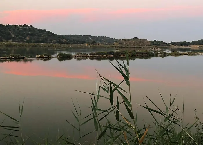 Le Flamant Rouge Alojamento de Acomodação e Pequeno-almoço Peyriac-de-Mer