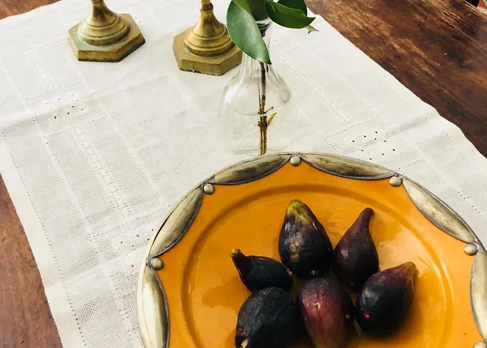 Alojamento de Acomodação e Pequeno-almoço Le Flamant Rouge *
